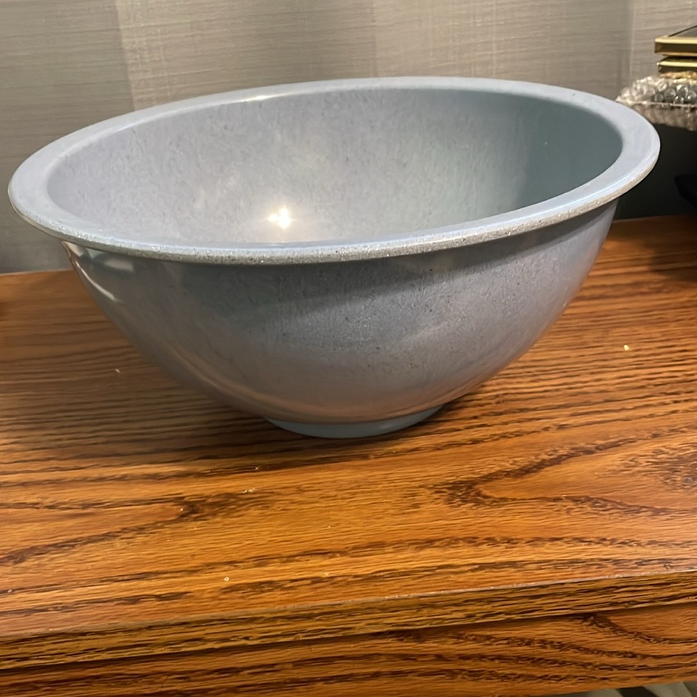 Vintage TexasWare 125 light blue Mixing Bowl